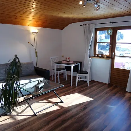 Haus Kreuzeck Apartament Seefeld w Tirolu