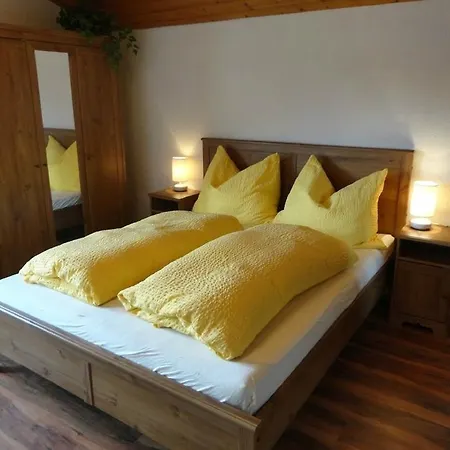 Haus Kreuzeck Seefeld w Tirolu