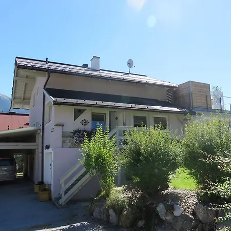Haus Kreuzeck Apartament *